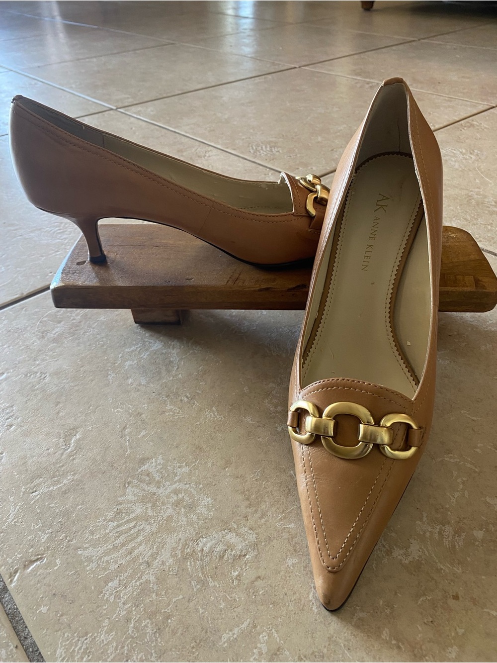 Anne Klein Camel Pointed-Toe Kitten Heels with Gold Chain